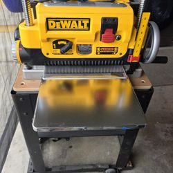 Dewalt Planer 13in Thickness DW735