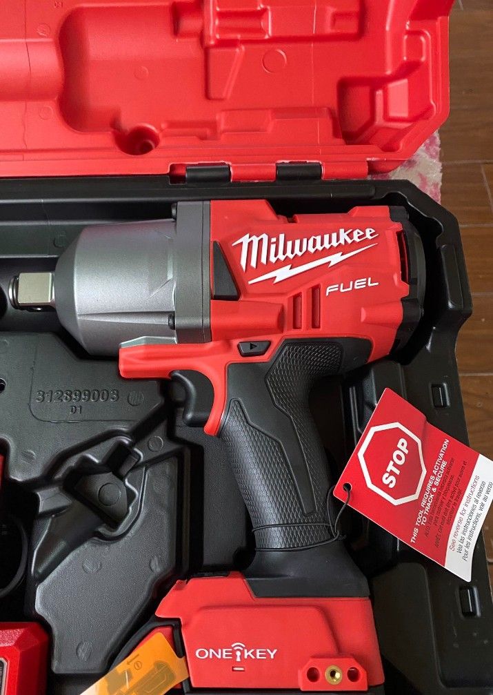 Milwaukee M18 Field One Key 18 Volt Lit-ion Brushless Cordless 3/4 I N Impact Wrench With Friction Ring Tool Only