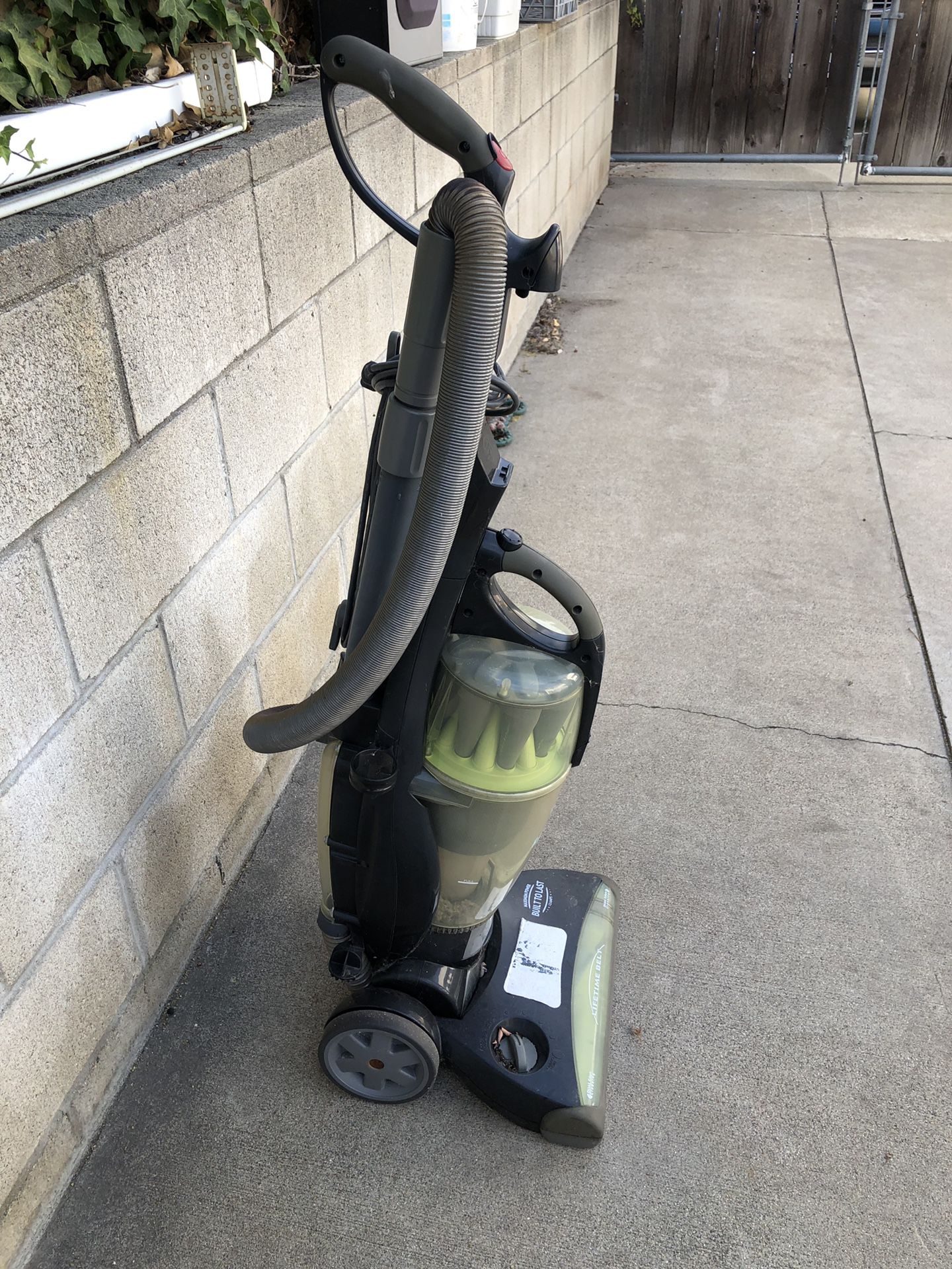 FREE Bissell Heavy Duty Vacuum to good home