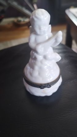 Vintage Trinket 