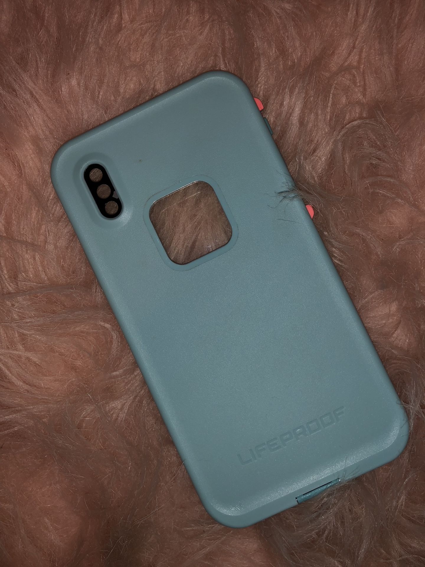 iPhone X life proof case