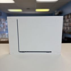 MacBook Air M3 Chip /16Gb Ram/512ssd New with Apple care till Dec