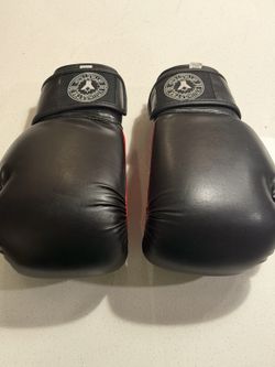 black Youngstar 8oz. Boxing Gloves by Combat Corner Size 8