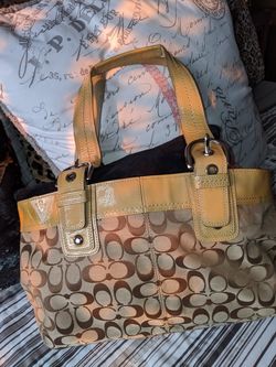 Coach hand bag. Original