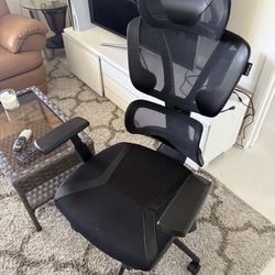 Gaming chair