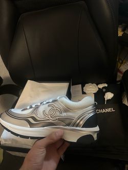 Chanel runners white mens