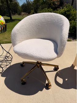 Desk chair