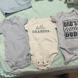 18 Pieces/Newborn Boys *Never Worn*