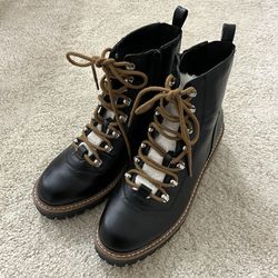 Black Short Leather Boots (Women Size 8)