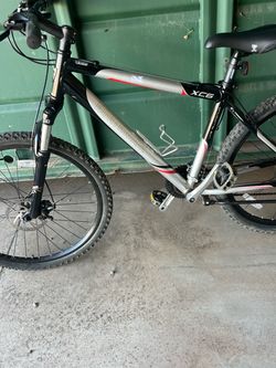 18’ Northrock XC6 mountain bike - 26’ tires - Good condition