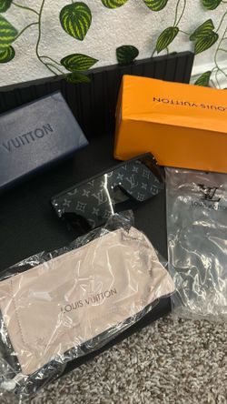 LOUIS VUITTON Waimea L Sunglasses