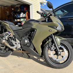 2015 Cbr 500  Has 3k On It