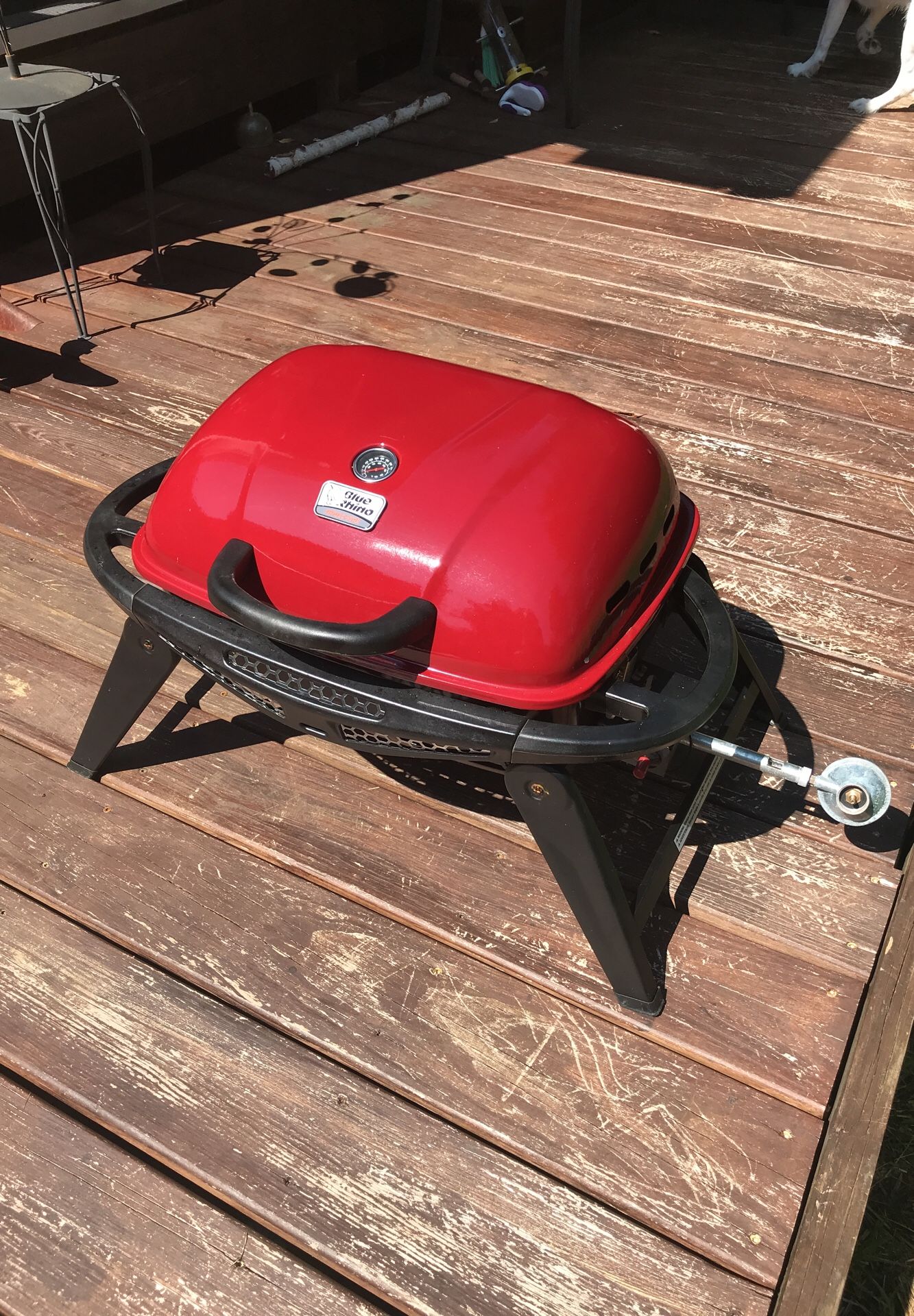 Blue Rhino Crossfire Red/Porcelain 12000-BTU 359-sq in Portable Gas Grill