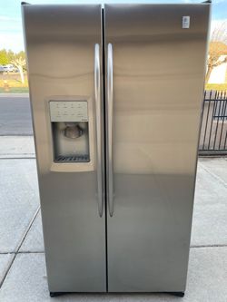 Refrigerator GE Stainless Steel