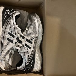 New balance 1906 size 9 Men’s