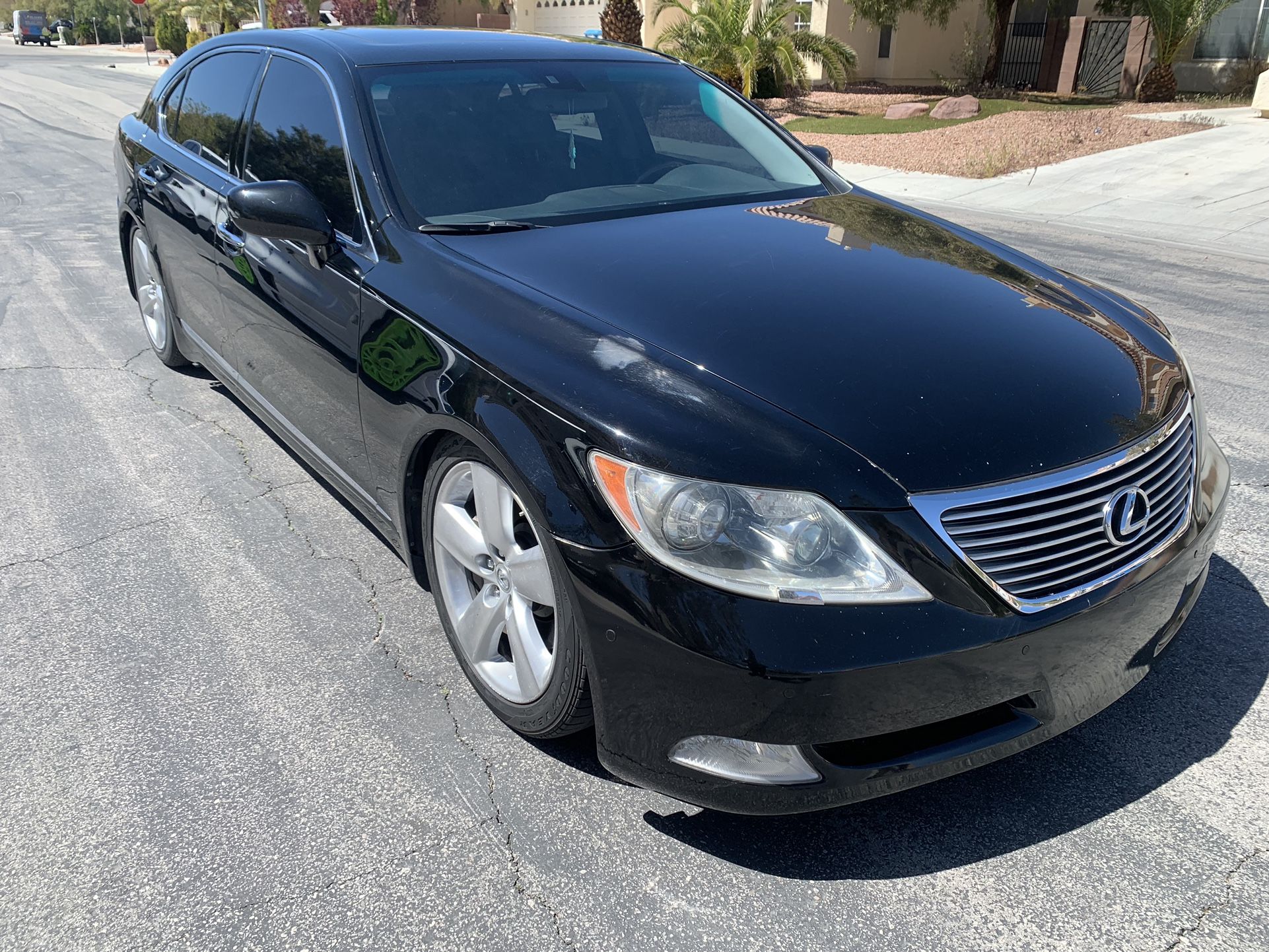 2008 Lexus LS460 L  (LONG WHEEL BASE)