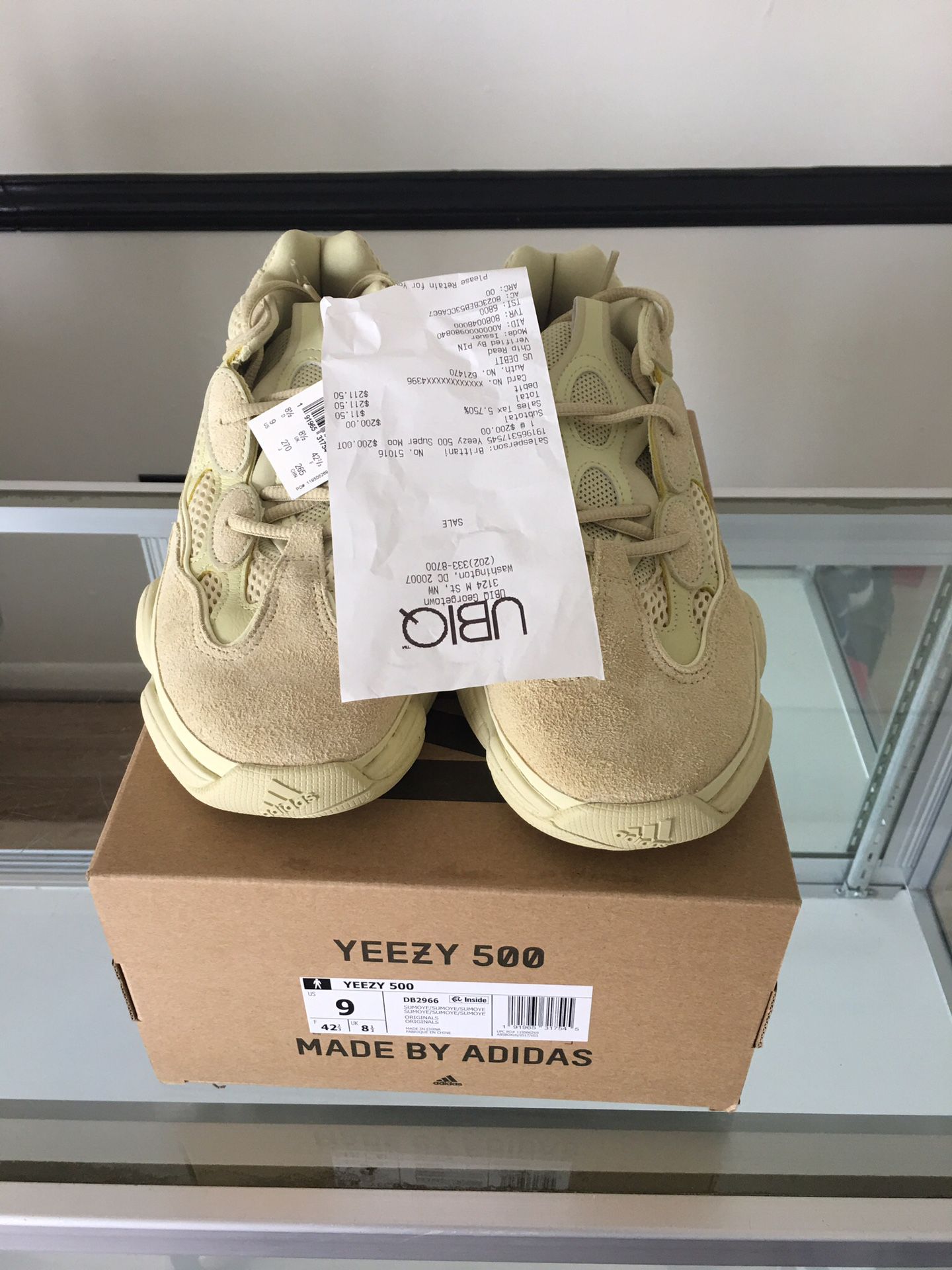 Yezzy super moon yellow size 9 ds brand new with reciept
