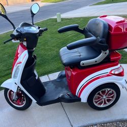 Daymak Roadstar Scooter 