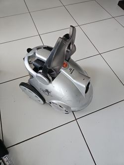 **Bagless Vacumm Cleaner**