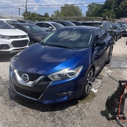 2016 Nissan Maxima