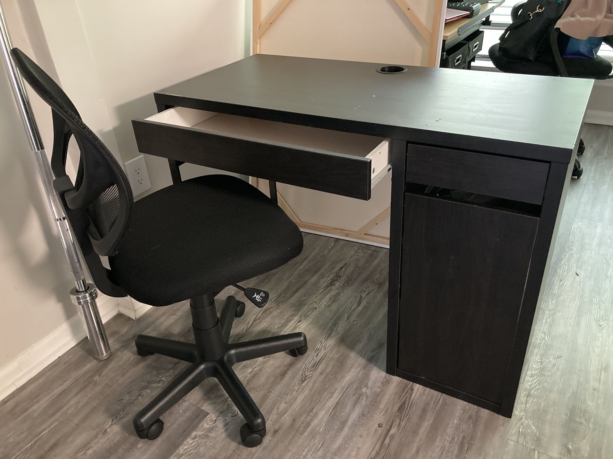 Desk & Chair Combo