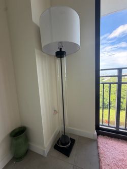 Modern Luxury Floor Lamp – Elegant White & Black Design