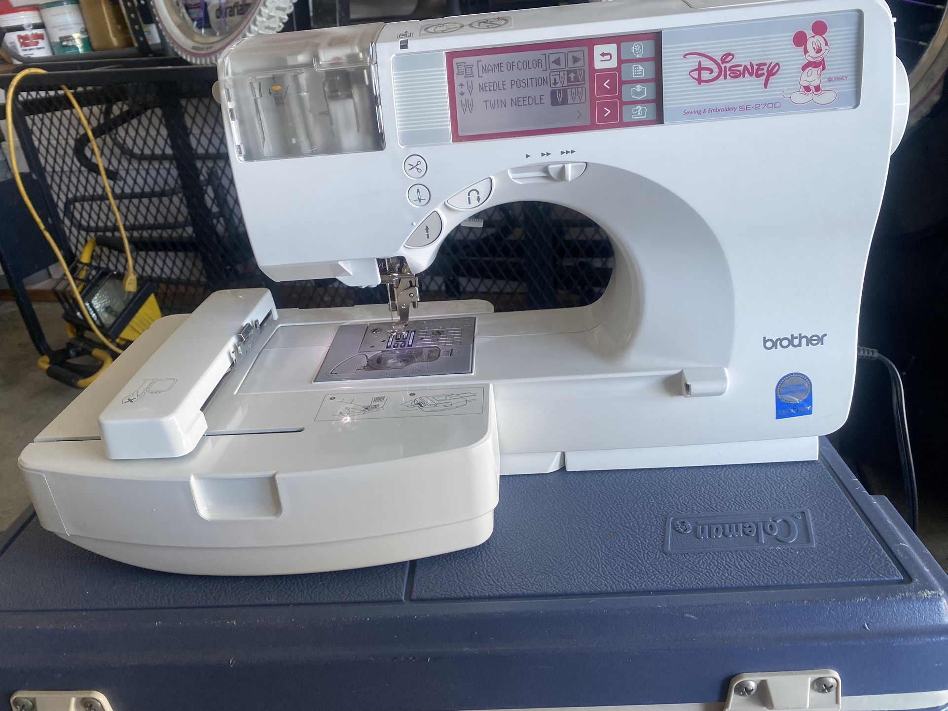 Machine Sewing & Embroidery  SE 270D