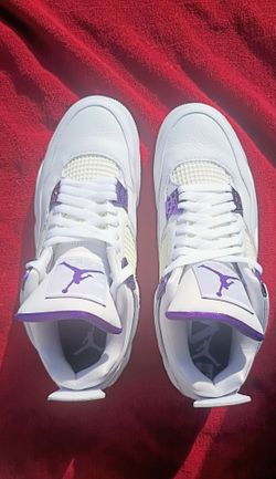 Air Jordan 4 Retro Metallic Purple Size 10.5 VNDS
No Box