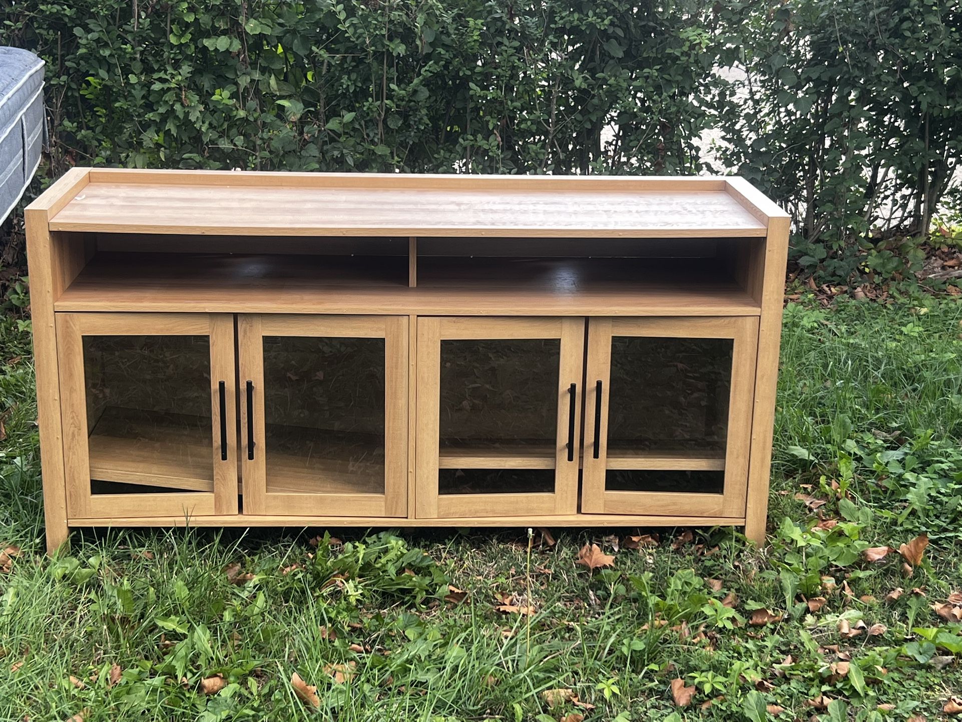 Candace • Farmhouse sideboard buffet cabinet