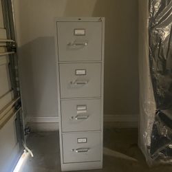 5 FT File Cabinet 