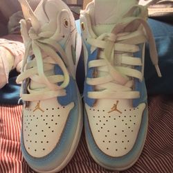 Boys Nike Youth 4.5