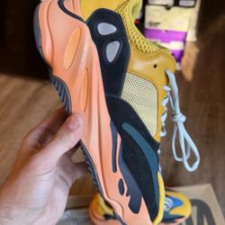 Yeezy Boost 700 Sun ( Size 8 ) DMV📍