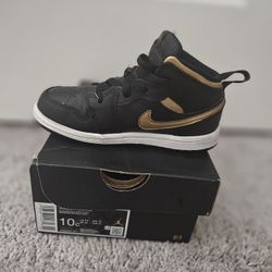 Kids Jordan 1 Mid