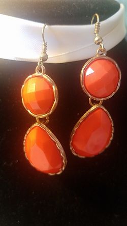 Dangle earring
