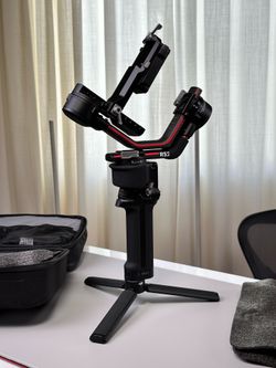 DJI RS 2 Pro Combo – Complete Stabilizer Kit