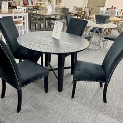 5pc Dinning Table Set $399
