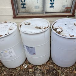 55 Gallon Plastic Drums