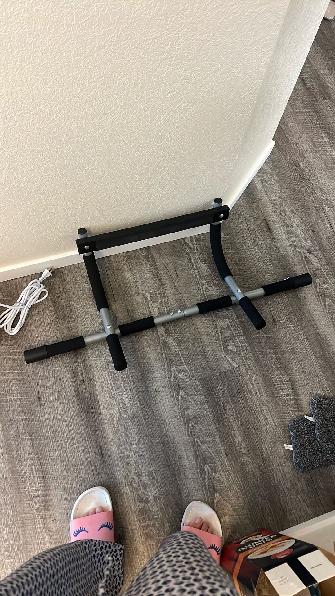 Pull Up Bar