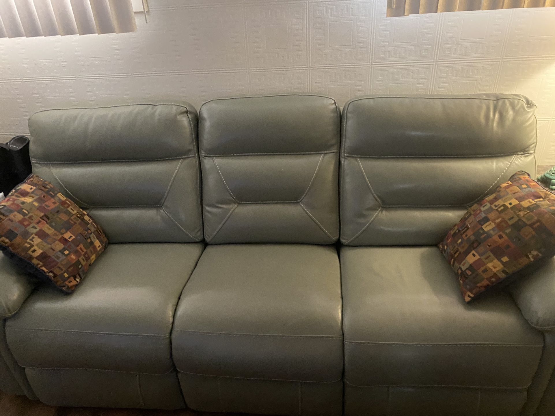 Great Couch From Levine