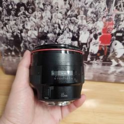 Canon EF 85mm f/1.2 L II USM Lens 