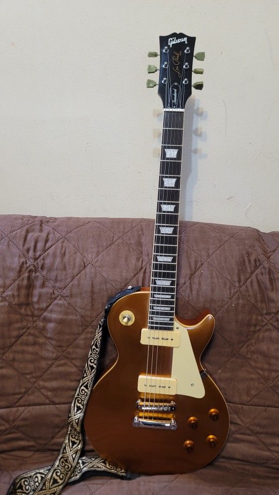 1954 GIBSON LES PAUL STANDARD P-90 COPYCAT ELECTRIC GUITAR DOBLE GOLD COLOR. NO ORIGINAL.