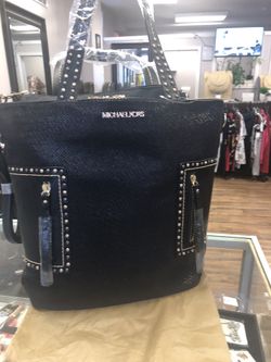 Set of 2 bags