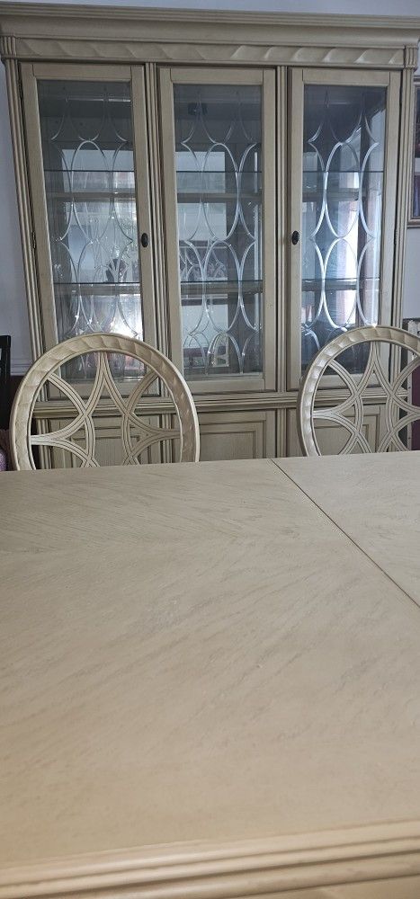 Dining Set Complete