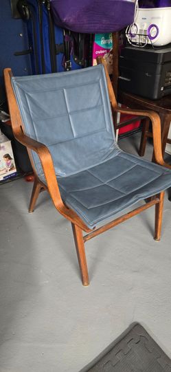 Vintage Chair – $300 OBO Cash only