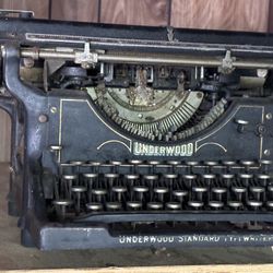 1920s Underwood Typewriter