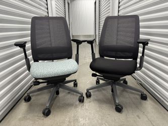 New condition Steelcase Amia Air®️ office chair