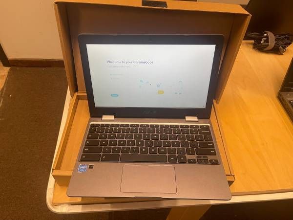  11 inch asus chromebook new in box 11 inch