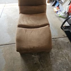Tan Chaise Lounge Chair