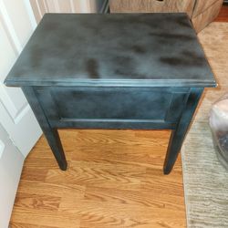 Side/Accent table 