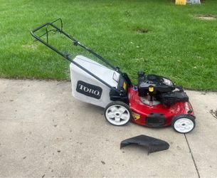 TORO RECYCLER SELF PROPELLED GAS LAWNMOWER